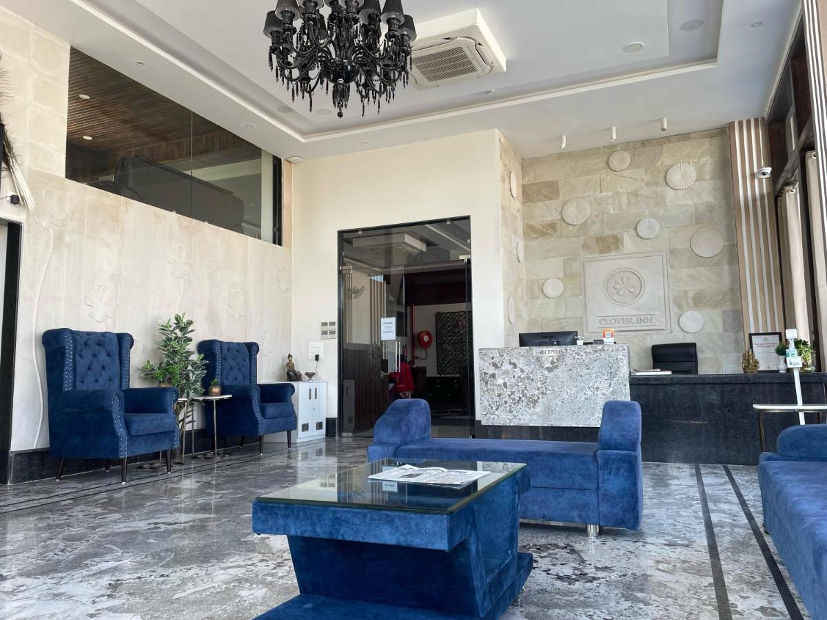 Clover Inn Udaipur Exterior photo